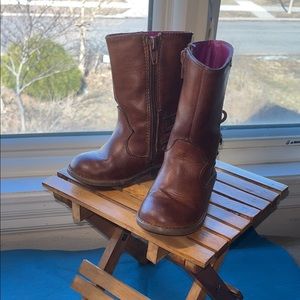 Brown Kids Boots‎